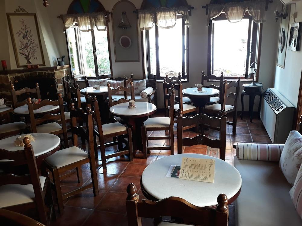 Mansion Theodora 호텔 마크리니차 외부 사진
